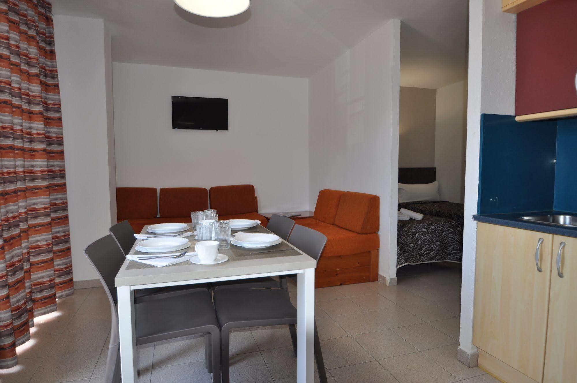 Aparthotel Safari Calella Exterior foto
