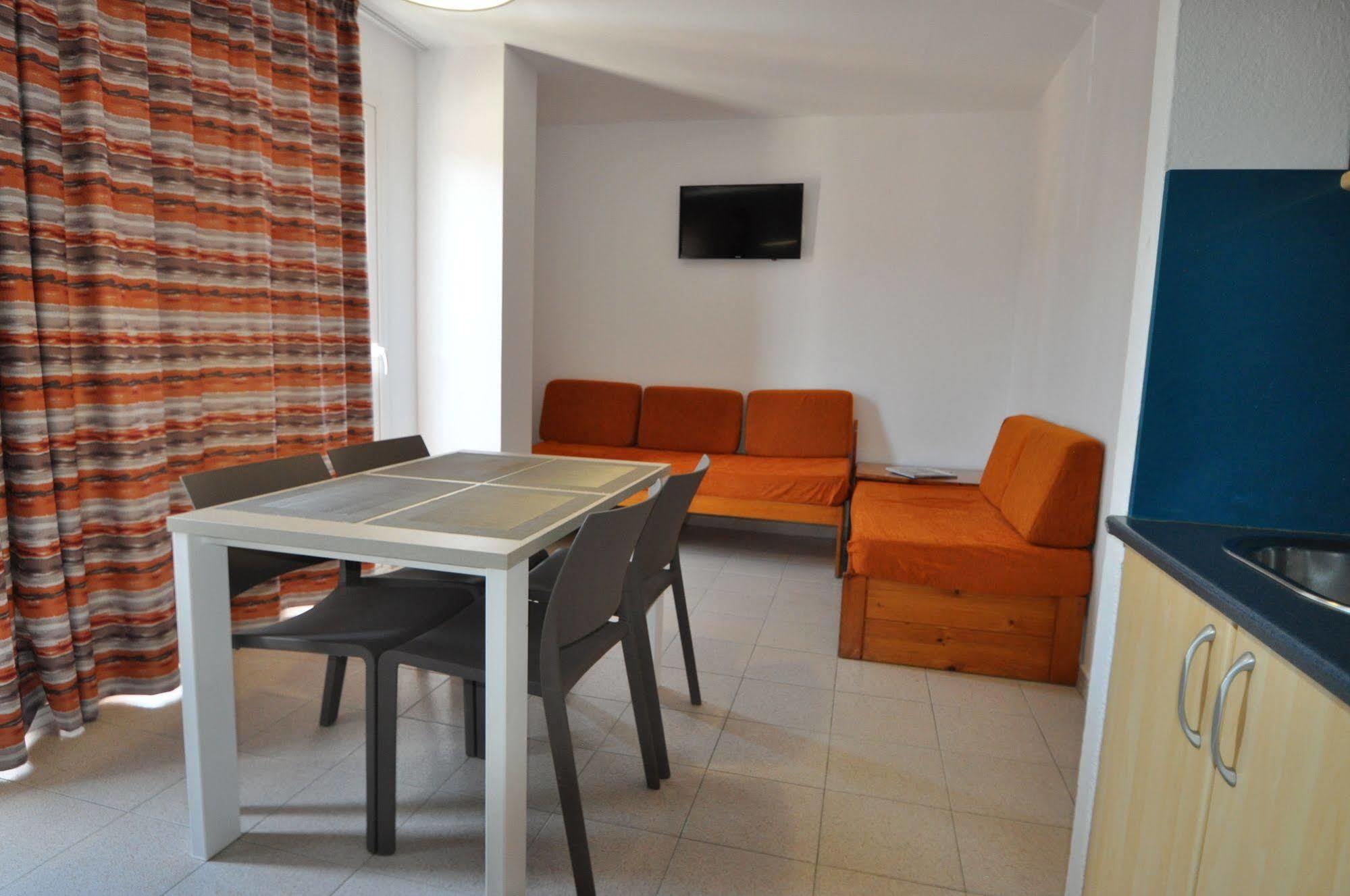 Aparthotel Safari Calella Exterior foto